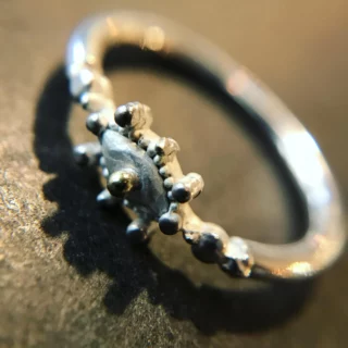 Collection Chance … ça peut servir !
#sterlingsilver #gold18k #bijouxfaitmain #artisancreateur #lemarais
