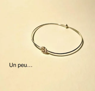 Il est temps d’y penser …
#saintvalentin #amour #braceletargent #declaration #bijouxartisanal