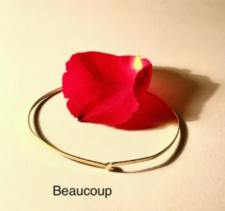Jonc or 18k #valentine #bijouxfaitmain #cadeauxfemme #artisanatparisien #gilbertgilbertbijoux